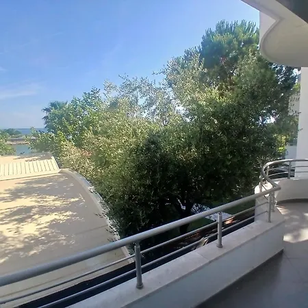 Rana E Hedhun Llugani Lezhë