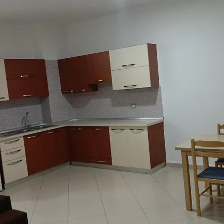 Rana E Hedhun Llugani Séjour chez l'habitant *